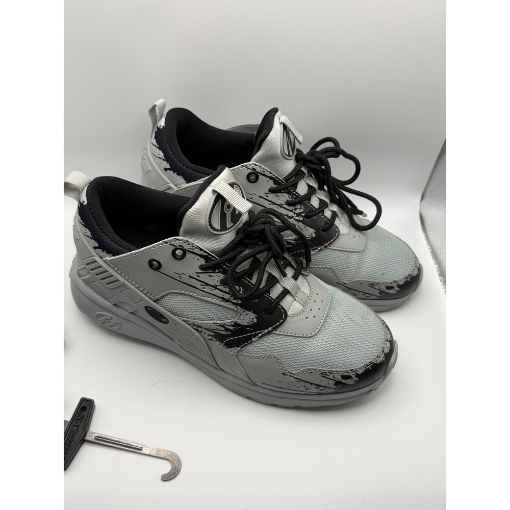 Heelys Roller Shoes Kids Youth 6 Grey Black Paint Splatter Sneakers with Tool
